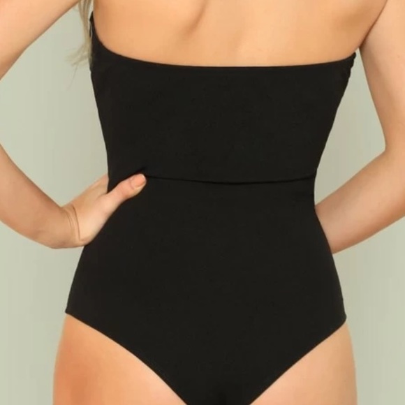Shein fitted strapless bodysuit. Size small USA. - Picture 5 of 5